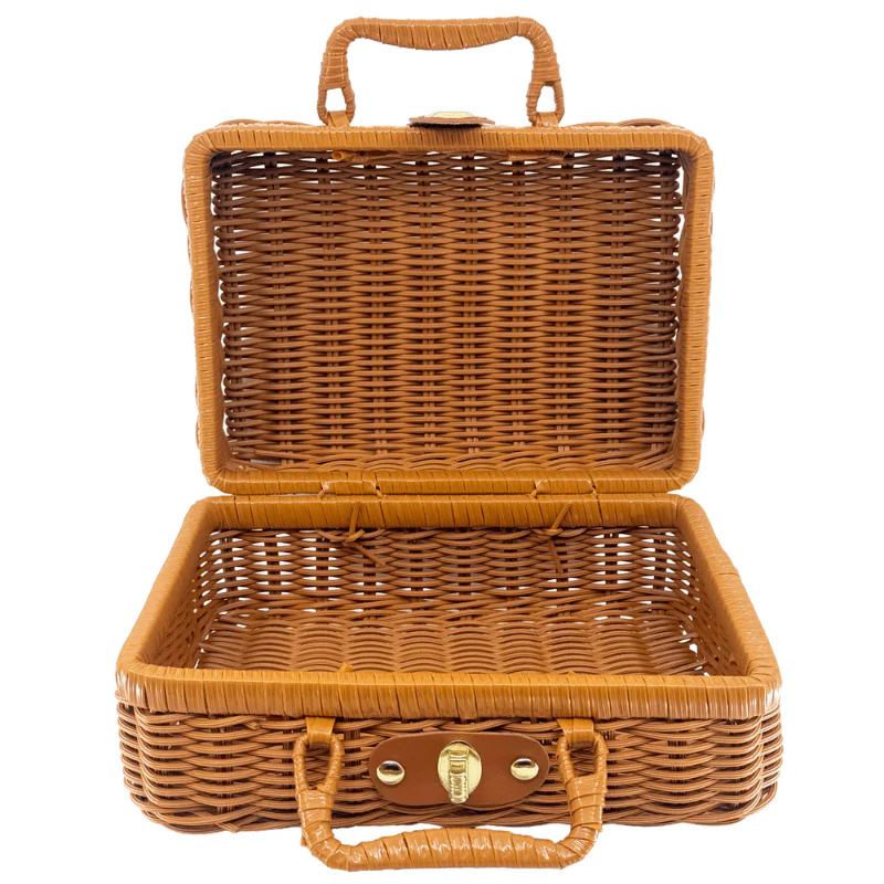 Supermarket Italy's Taste of Italy Picnic Experience Picnic Basket - Image 4